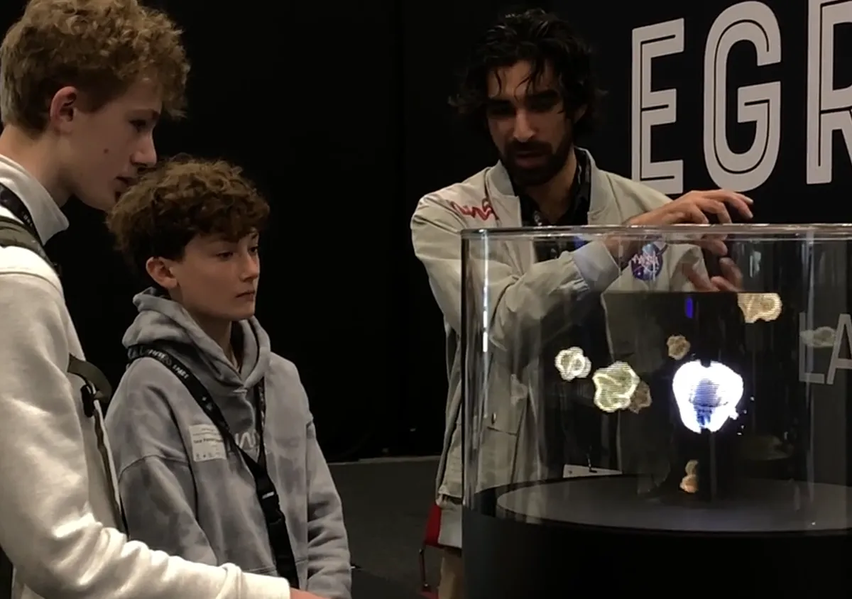 Voxel Photonics
